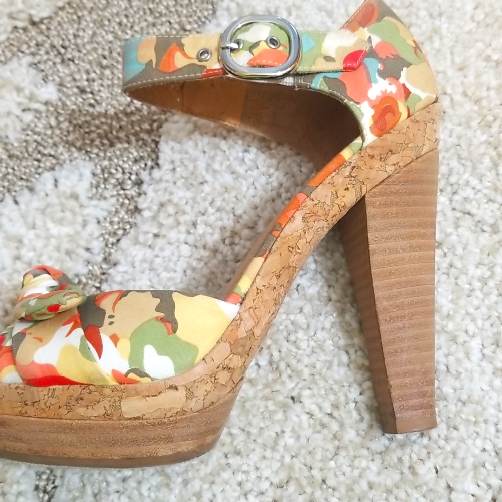 Gianni Bini floral cork style stiletto 6.5 - Picture 4 of 12